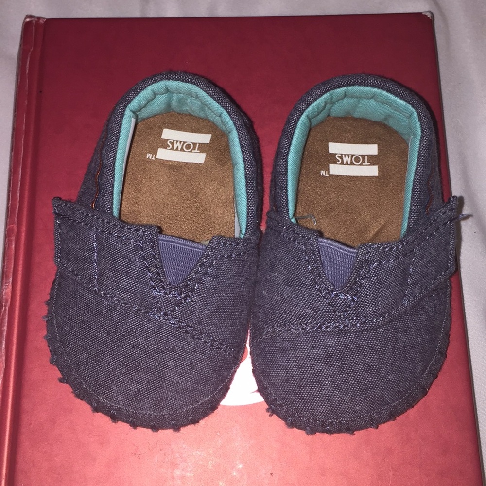 Baby TOMS Size 2 brand new
